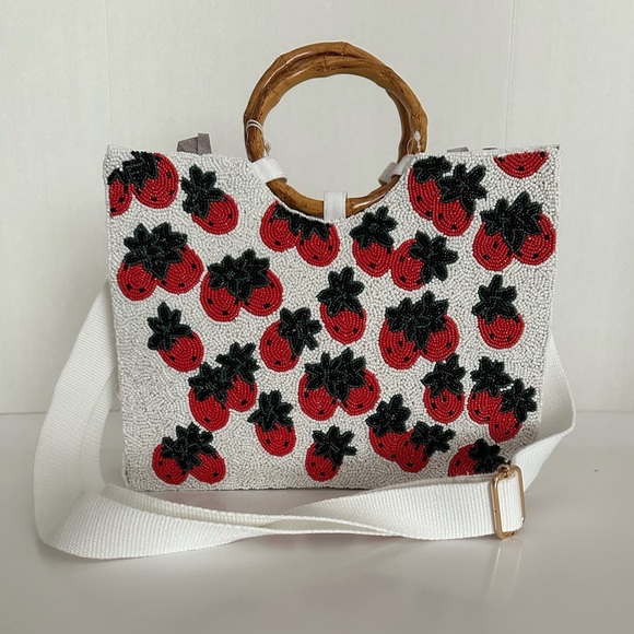 NWT Sol + Mer Strawberry Beaded Viral Purse Handbag w Bamboo Handles White Strap - Picture 2 of 15